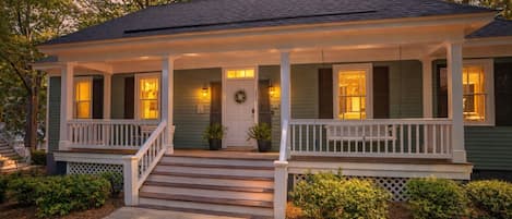 المنشأة من الخارج