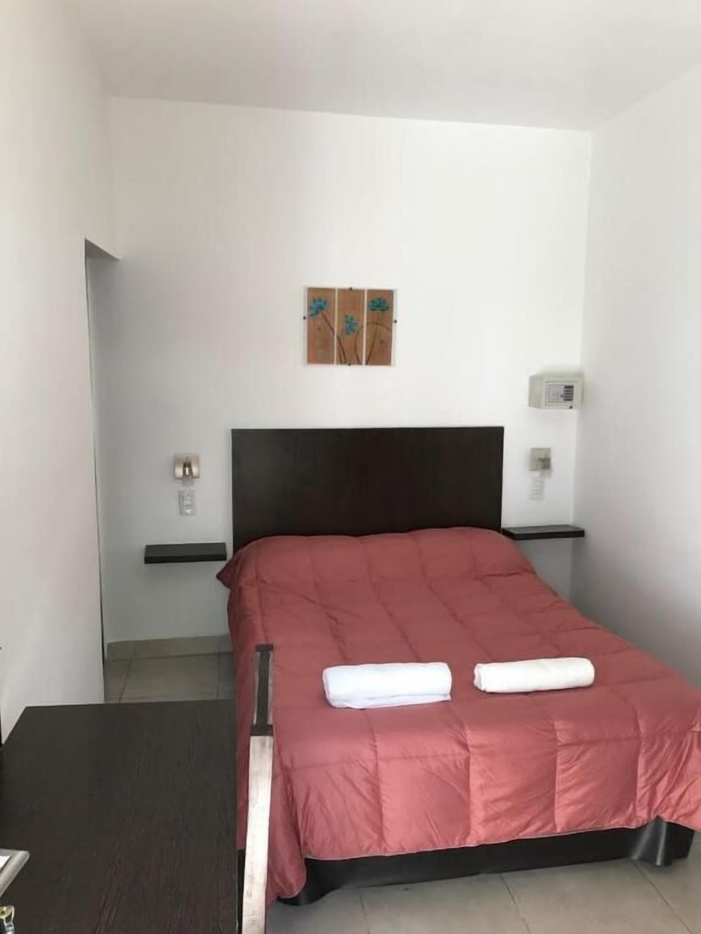 In-room safe, free WiFi, bed sheets
