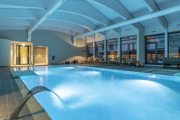 Piscine couverte, piscine chauffée