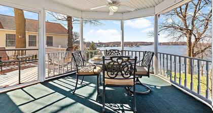 Lakefront Oasis w/ 2 fire pits, game room & kayaks