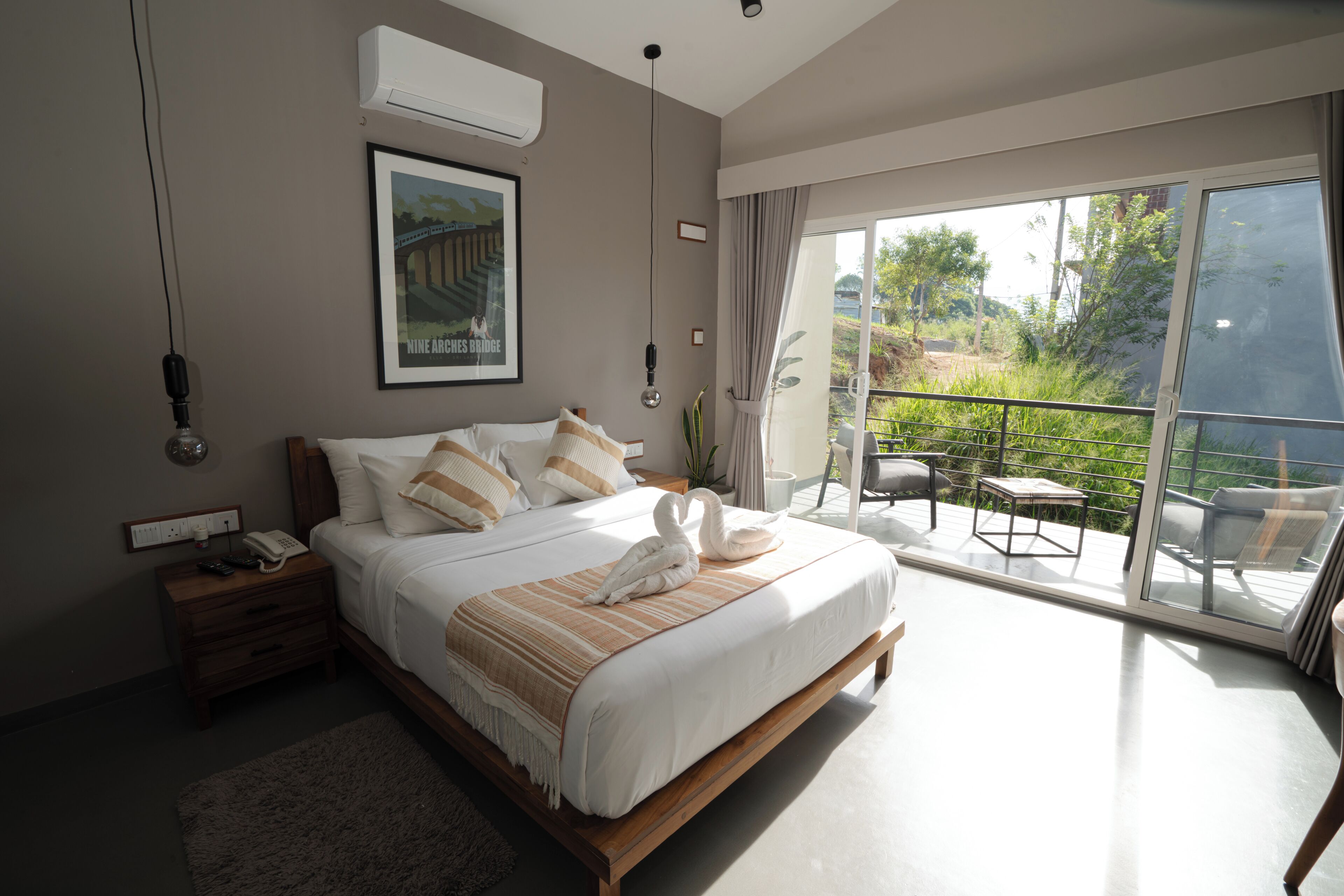 Deluxe Double Room | Down comforters, memory foam beds, minibar, in-room safe