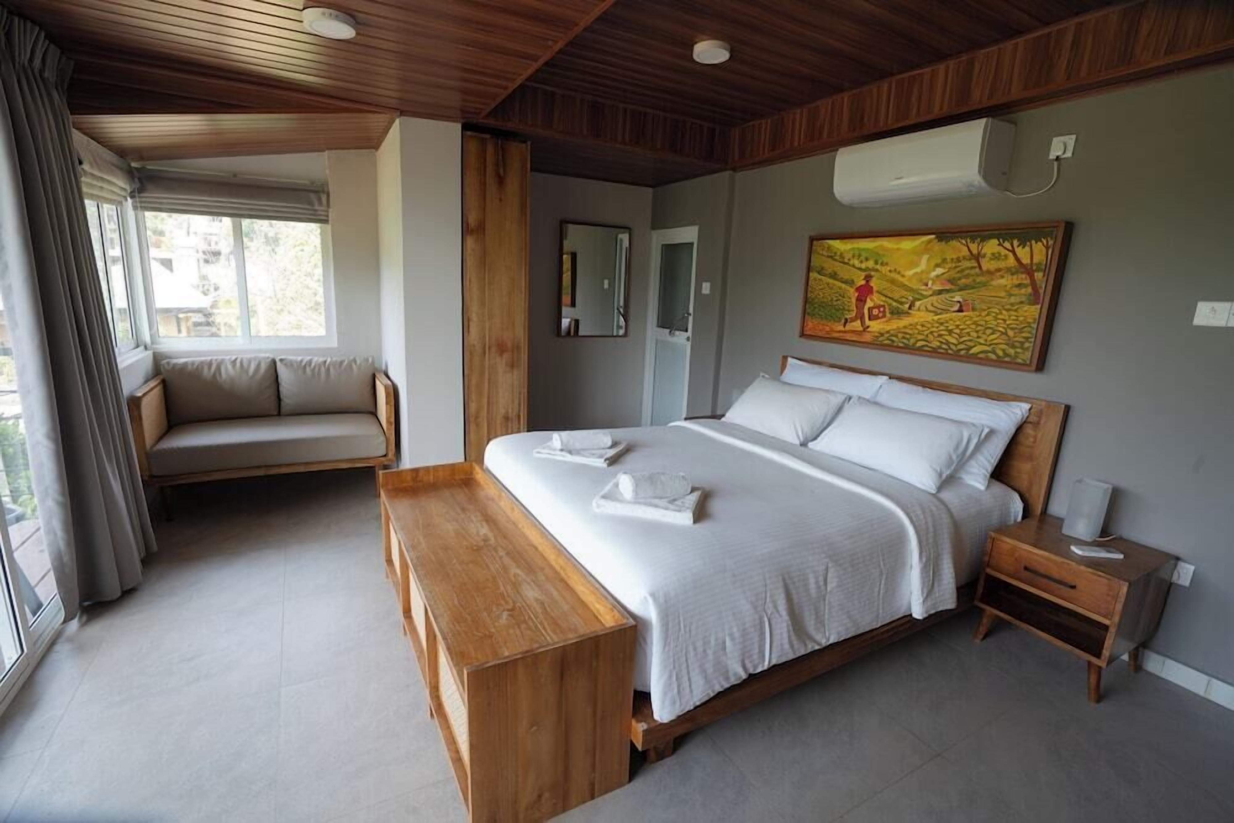 Down duvets, memory-foam beds, minibar, in-room safe