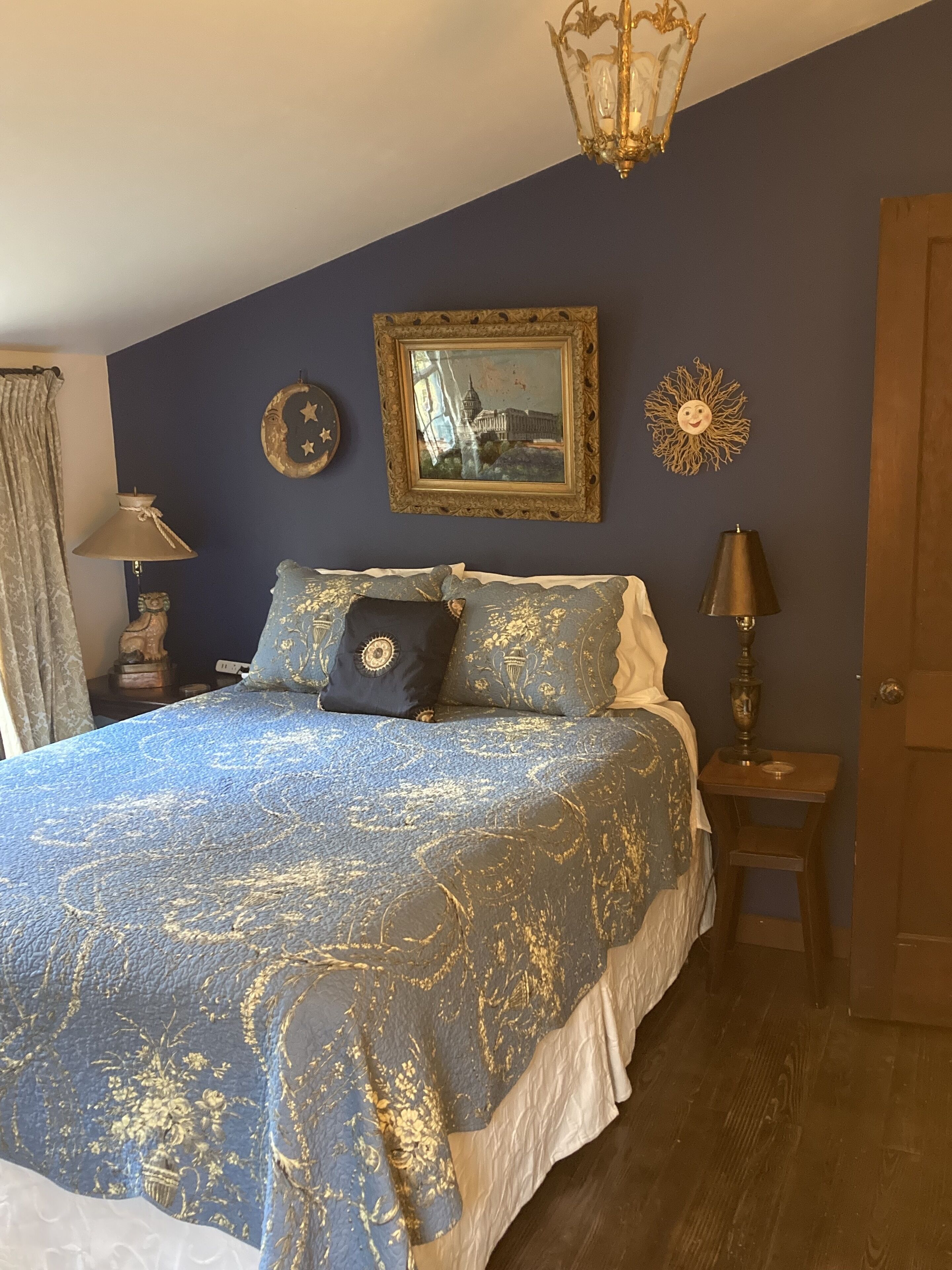 Historic & Eclectic~ An experience in the woods~~