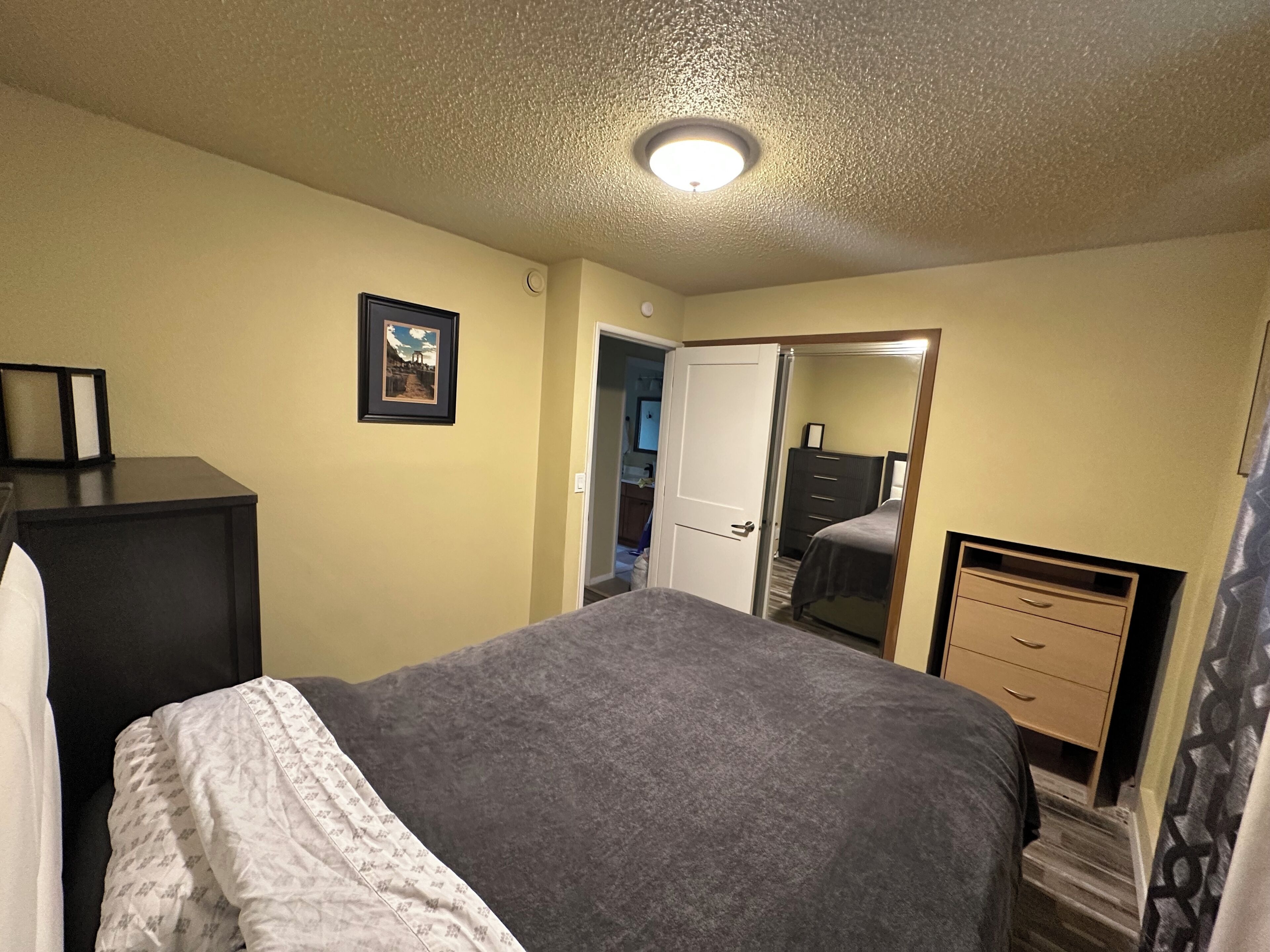 2 makuuhuonetta, silitysrauta/-lauta, vauvan matkasänky, Wi-Fi