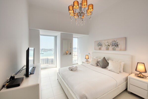 1 chambre, coffres-forts dans les chambres, fer et planche à repasser