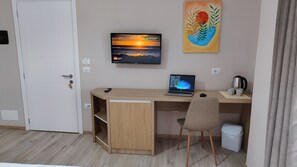 Panoramic Double Room | Peralatan tempat tidur premium, katil Select Comfort, bar mini