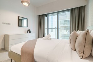 1 bedroom, in-room safe, iron/ironing board, free WiFi