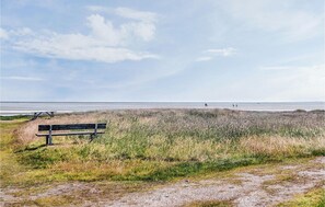 Beach nearby - Beautiful home in ørsted with WiFi (Ørsted)