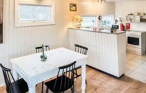 Dining - Beautiful home in ørsted with WiFi (Ørsted)