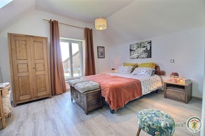 3 bedrooms, iron/ironing board, free WiFi, bed sheets - Le Nid D'hirondelles (BOURBRIAC)