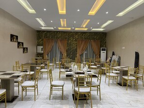 Restaurant - Ibom Waterfall Resorts and Suites (Arochukwu)