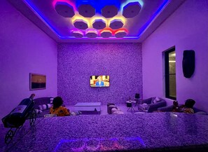 2 bars-salons