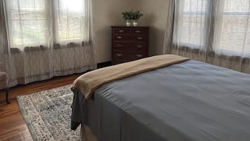 3 chambres, fer et planche Ă repasser, Wi-Fi gratuit, draps fournis