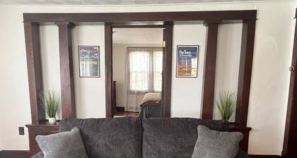 Calla Lily #1 - Oneonta Apartment close to downtown - 1 of 2 units