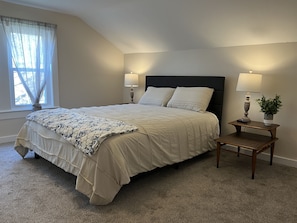 2 bedrooms, iron/ironing board, free WiFi, bed sheets - Calla Lily #2 - Oneonta Apartment close to downtown - 1 of 2 units (Oneonta)