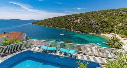 Gorgeous home in Vinisce with jacuzzi