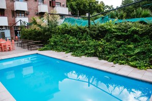 Seasonal outdoor pool - Hotel Murano (Mendoza)
