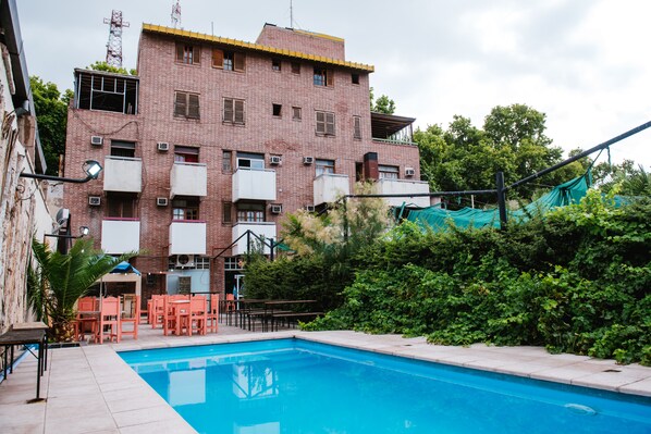 Piscina a l'aire lliure de temporada