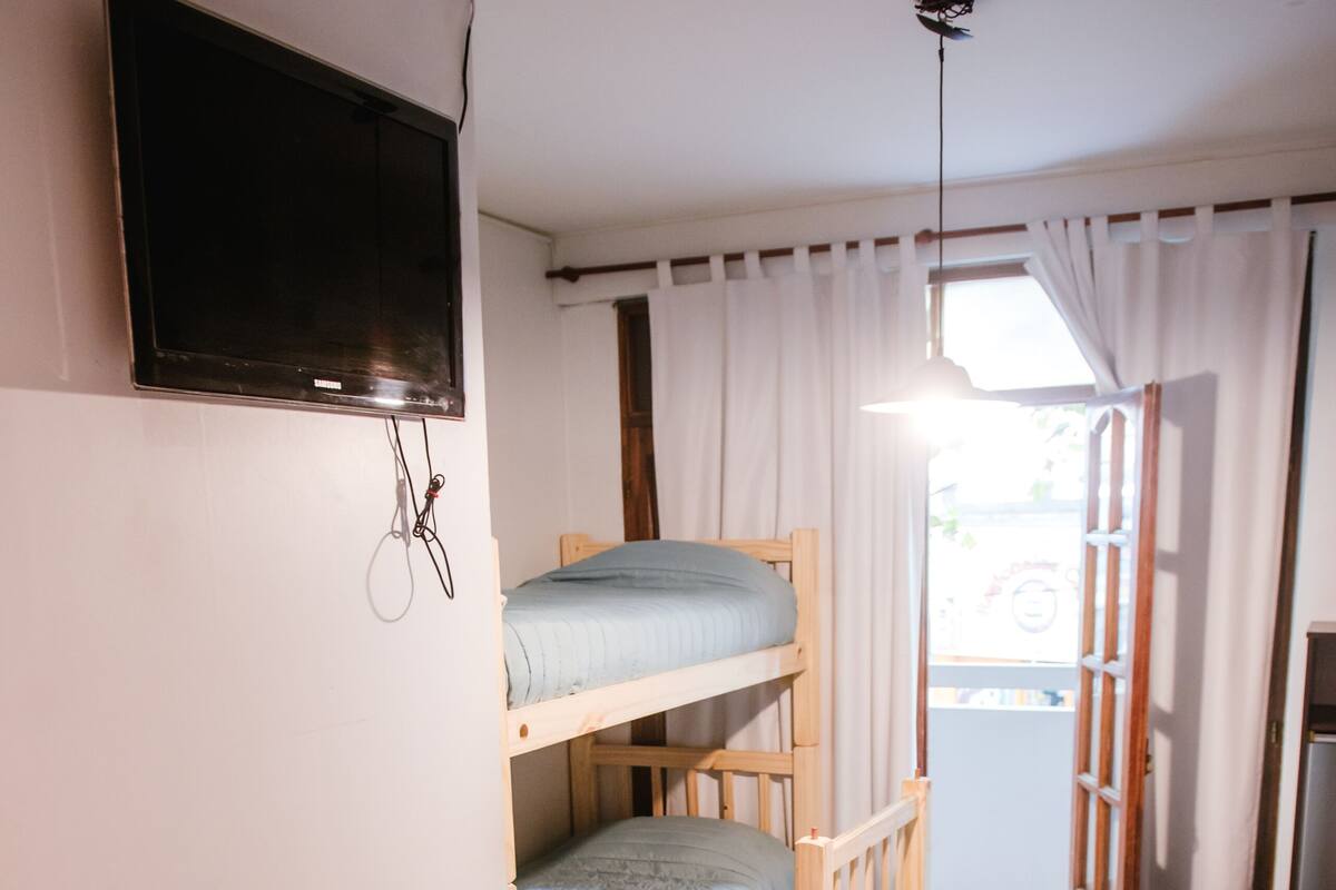 Habitación básica | Wifi gratis y ropa de cama
