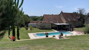 Piscine extérieure, piscine chauffée