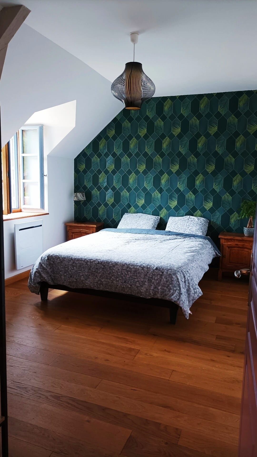 4 chambres, fer et planche à repasser, lit parapluie, Wi-Fi gratuit