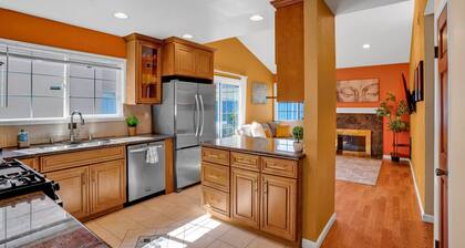 Single Level | Free Parking & Wi-fi | Private Yard