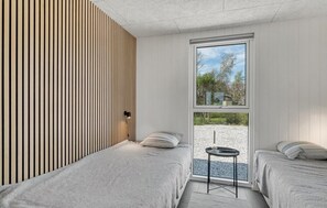 4 bedrooms, free WiFi