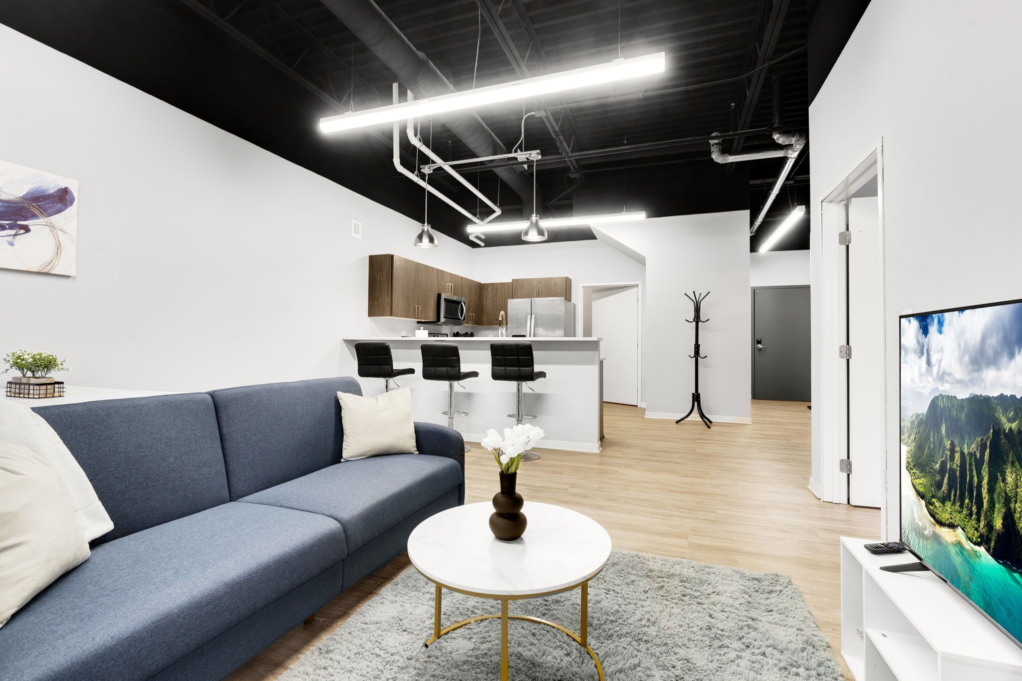 Cozy 1B Loft | WiFi | Free Parking