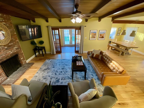 Las Vegas Pool House