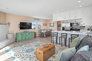 Smart TV, fireplace