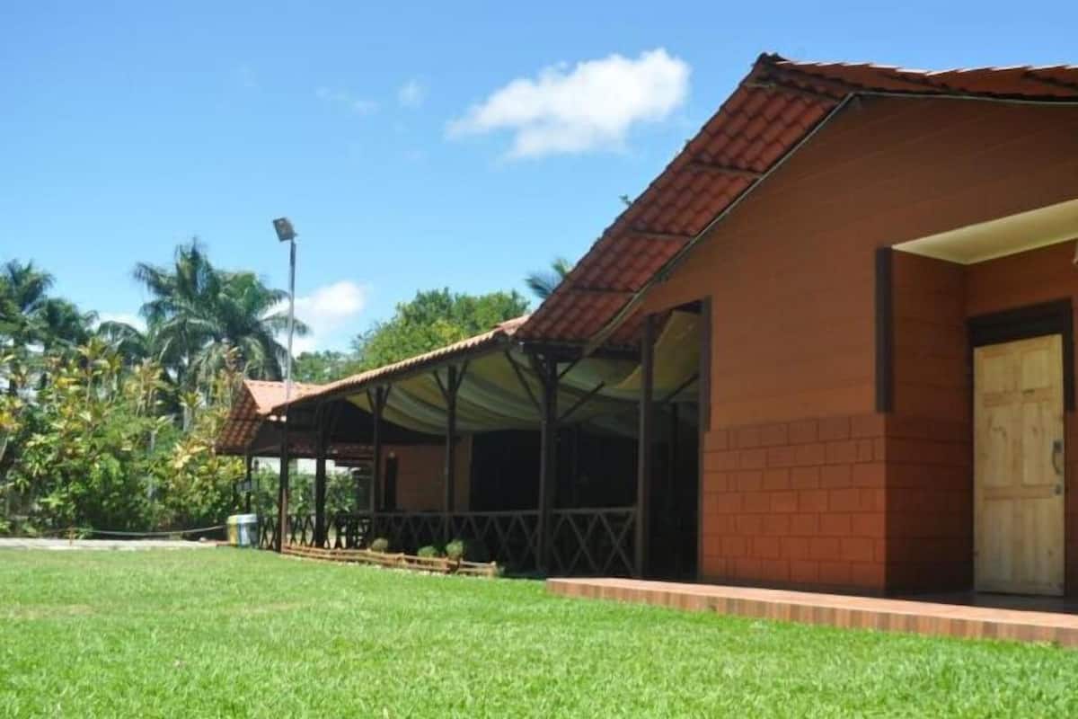 Family Room | 1 bedroom, free WiFi, bed sheets