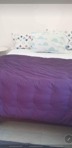 Standard Single Room, 1 Bedroom, Non Smoking | Hypo-allergenic bedding, pillowtop beds, free WiFi, bed sheets - Alojamientos Fe (San Cristobal)
