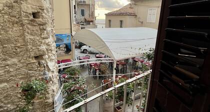 The little house in the hearth of Tropea
