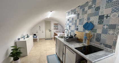 The little house in the hearth of Tropea