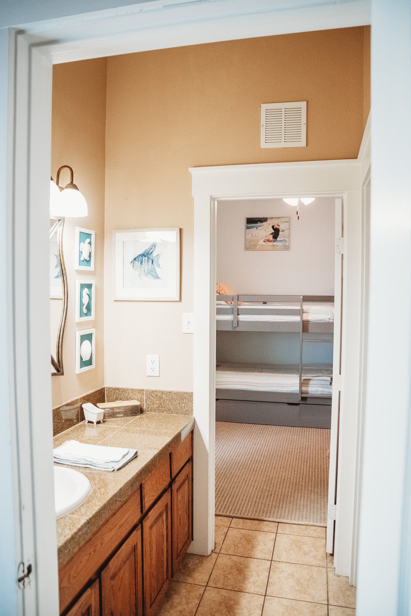 3 bdr Hidden Gem w *boardwalk/semi private pool*