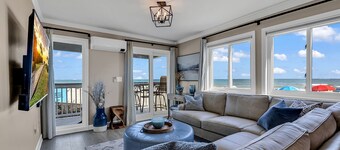 Panoramic oceanfront views, ground floor luxury renovation next to Ocean Annie’s