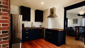 Unclassified image, 5 of 18, button - Spacious West End Penthouse | Great for Groups (Portland)
