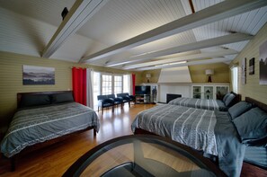 5 عدّة غرف نوم ومكتب وسرير سفر وواي فاي