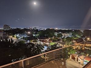 Executive Apartment | Terrace/patio