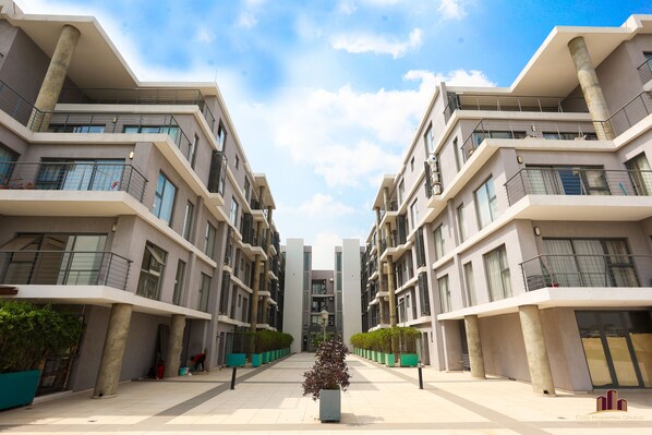 Premium Apartment, 2 Bedrooms, Accessible | Terrace/patio