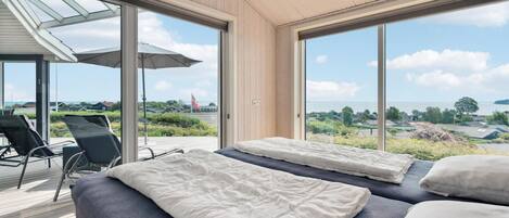 3 bedrooms, free WiFi