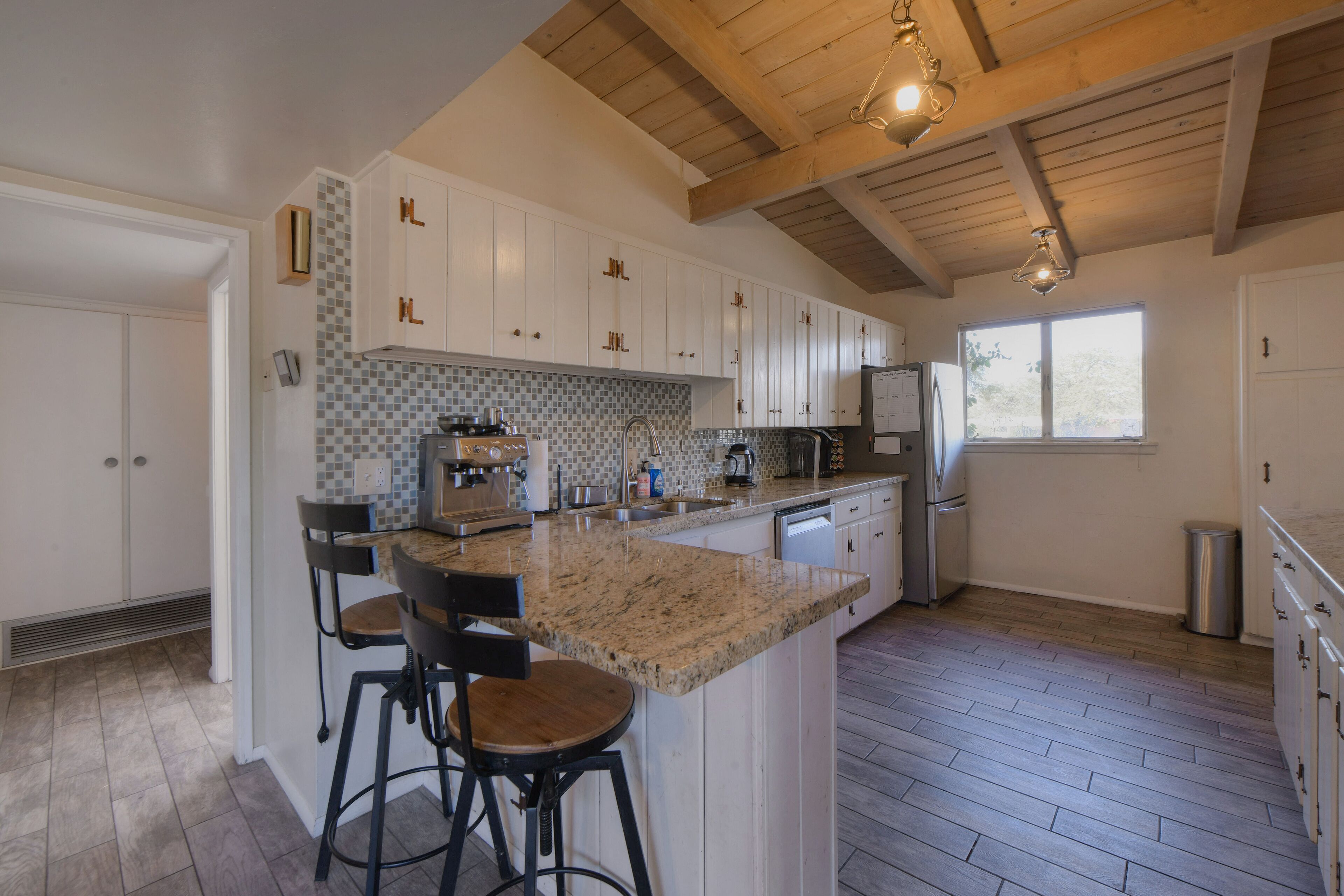 Beautiful, Modern Family Oasis