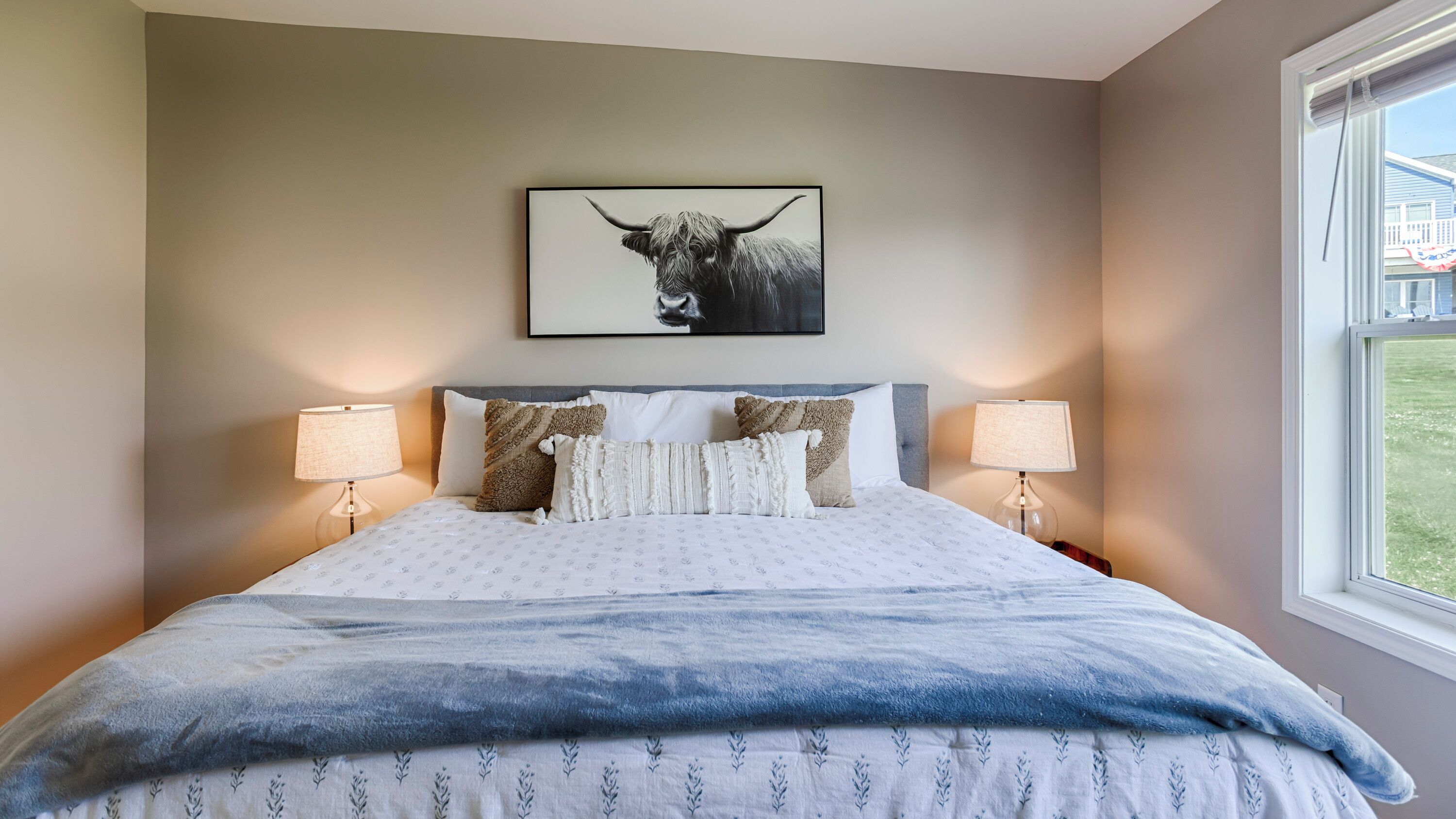 5 多间卧室、熨斗/熨衣板、上网接入、床单