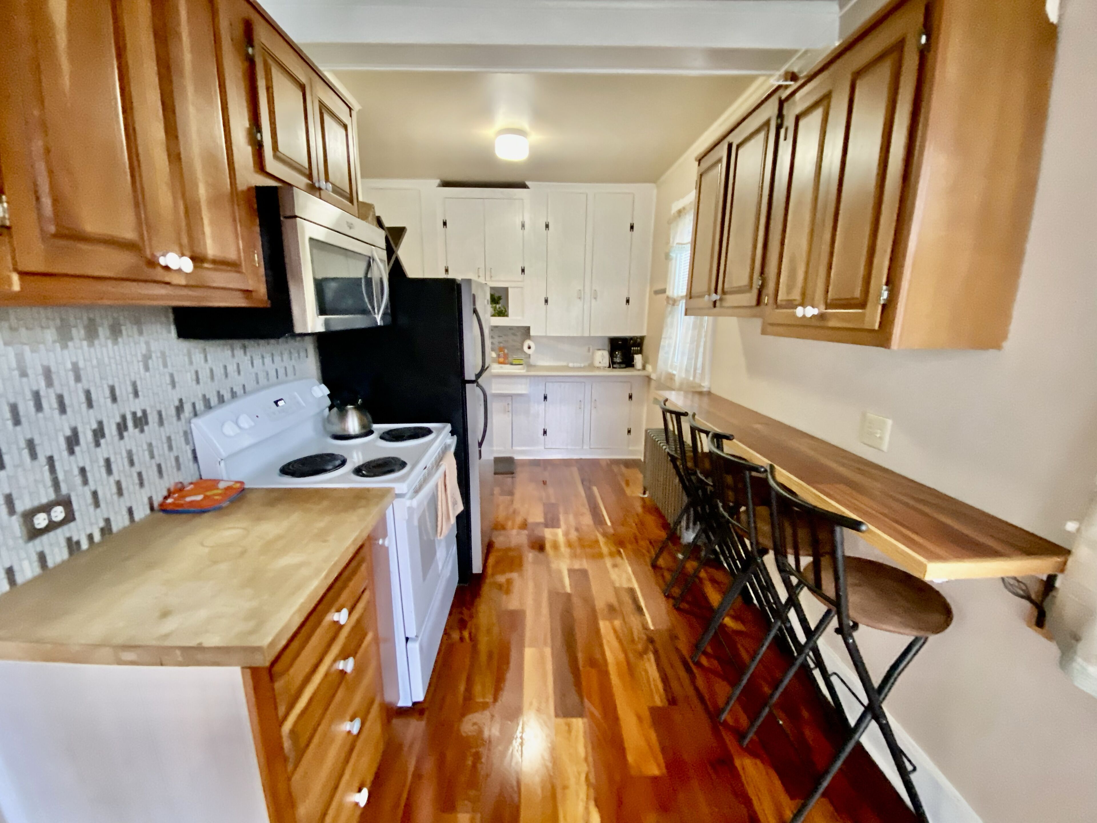 3BD Apt 10 min to the Beach. Pets OK