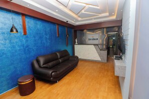 Reception - SWARNAM HOTEL (Panaji)