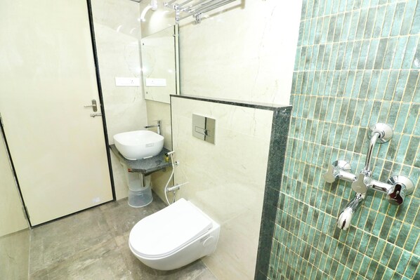 Executive Double Room | Bathroom | Shower, free toiletries, towels - SWARNAM HOTEL (Panaji)