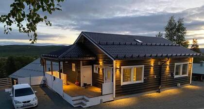 Large 8-9-bed Central Ski Innout House in Hemavan
