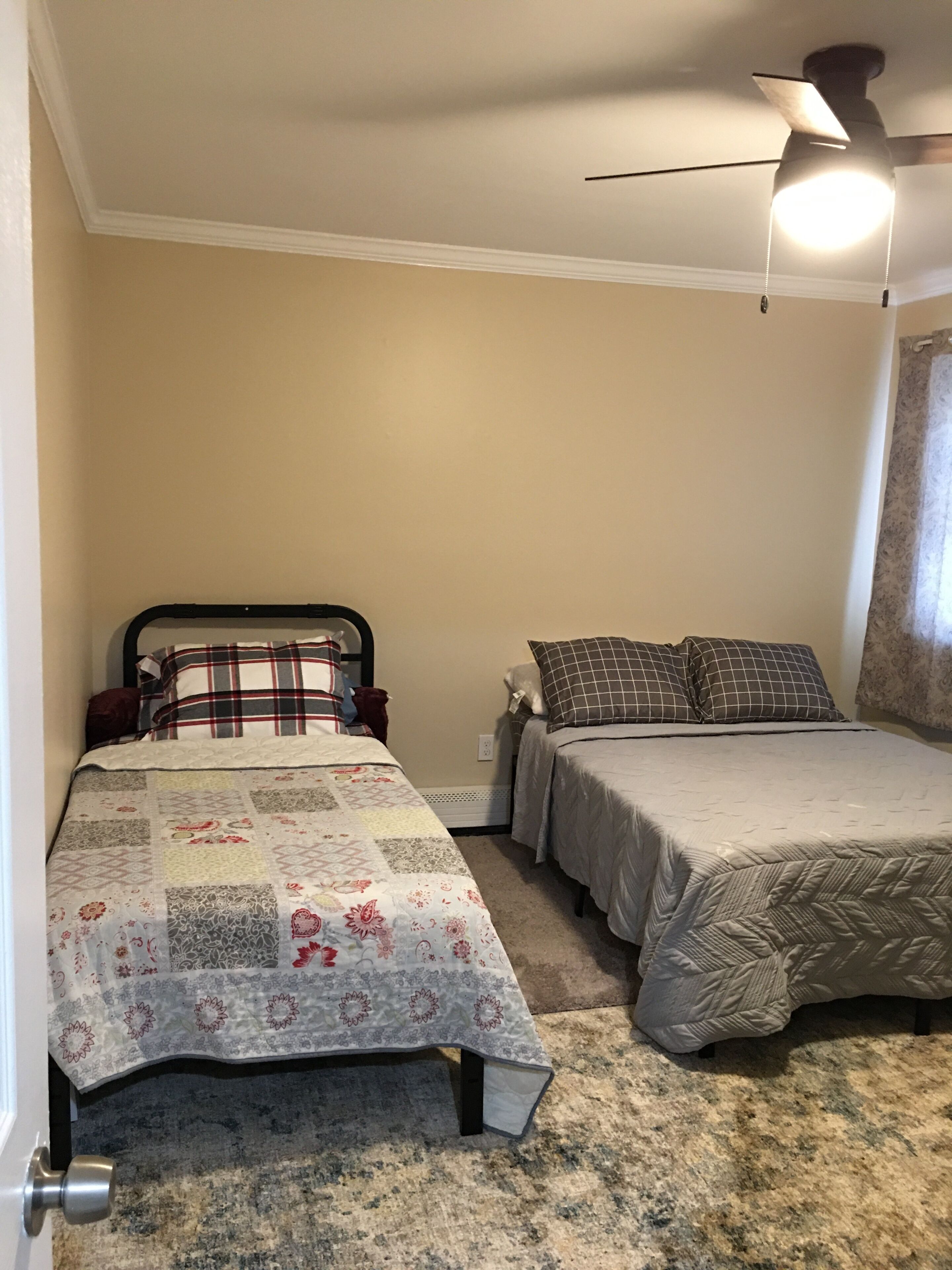 Cozy Nesting in quiet area