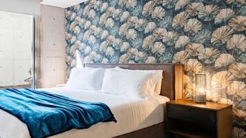 1 habitación, escritorio, tabla de planchar con plancha y wifi