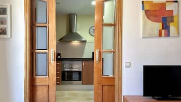 Refrigerador, microondas, horno y lavavajillas